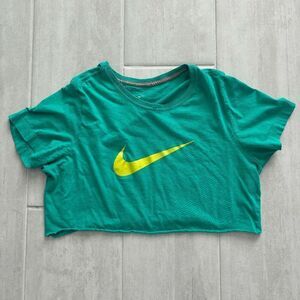 Nike Slim Fit Cropped Tee 100% Cotton Teal Swoosh Round Neck XL Gym Lifting Run